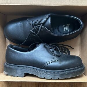 Doc Martens 1461 Slip Resistant Oxford Shoes | Unisex
